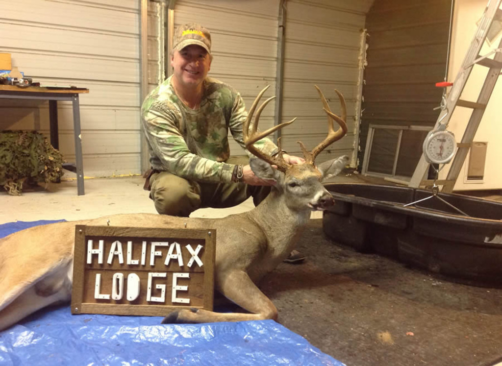 Deer hunting at Halifax lodge, NC Deer Hunting North Carolina Outfitter