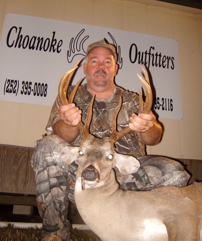 Deer hunting outfitter